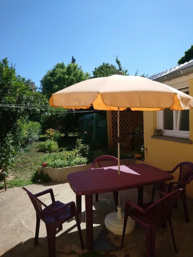 Cour Et Jardin Villa Revin  Exterior photo